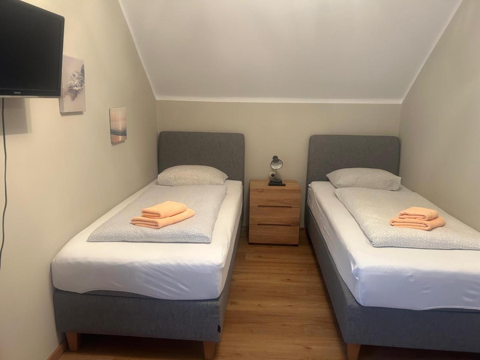 Gasthof Mit Seeterasse & Appartements Zur Landeroith Вайрег Екстериор снимка