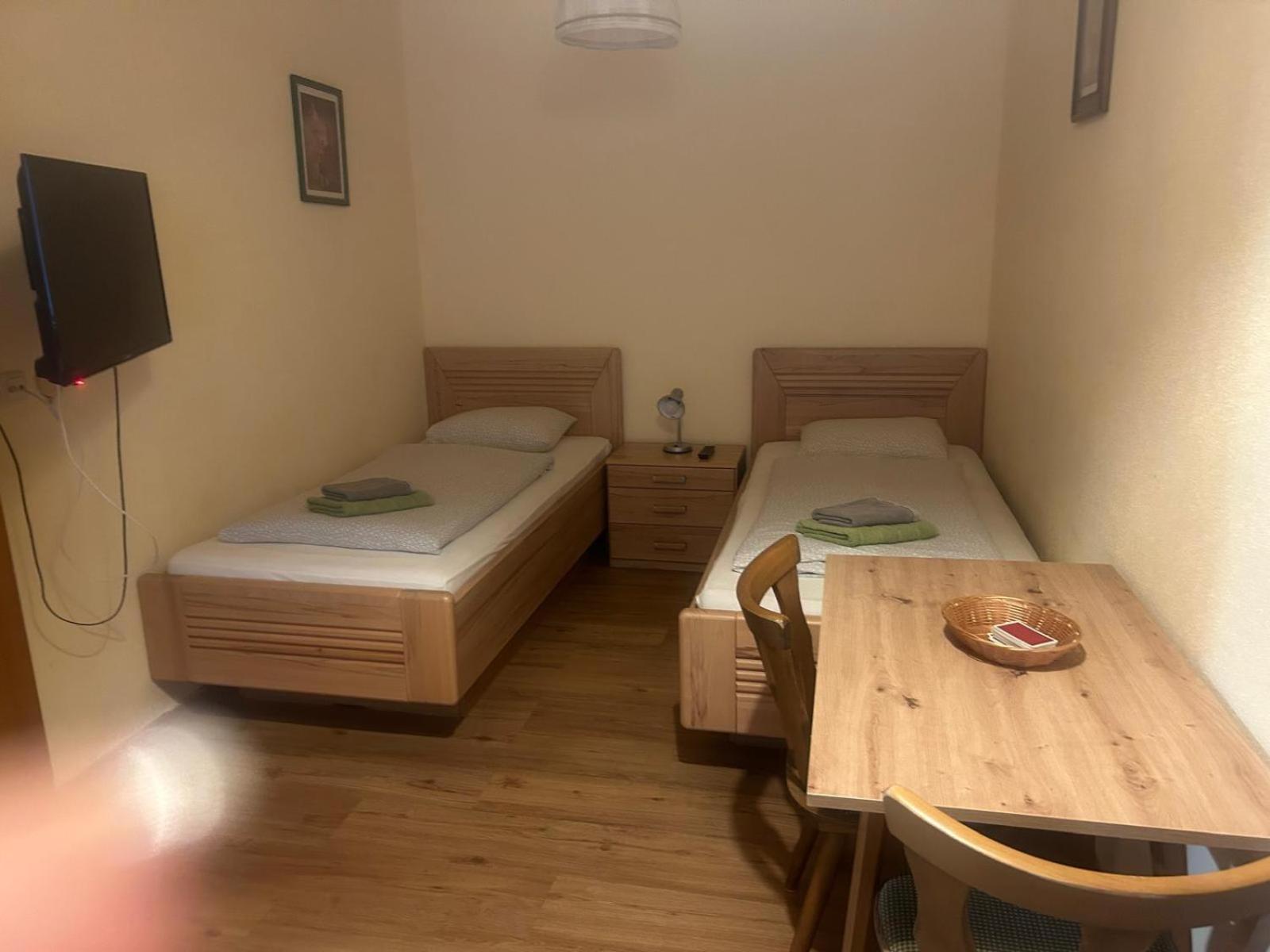 Gasthof Mit Seeterasse & Appartements Zur Landeroith Вайрег Екстериор снимка